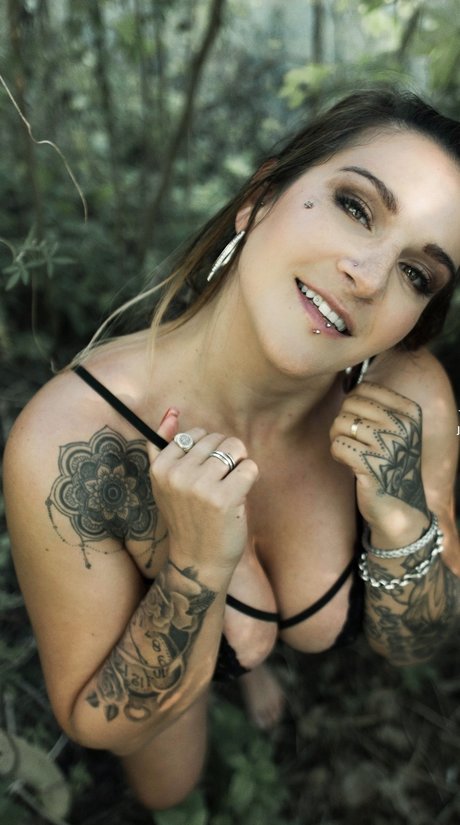 Queensiriana pornstar naked gallery