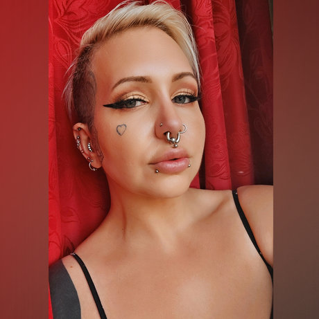 Devil s Savage model porn gallery