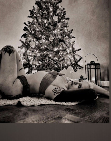 Devil s Savage star adult pic