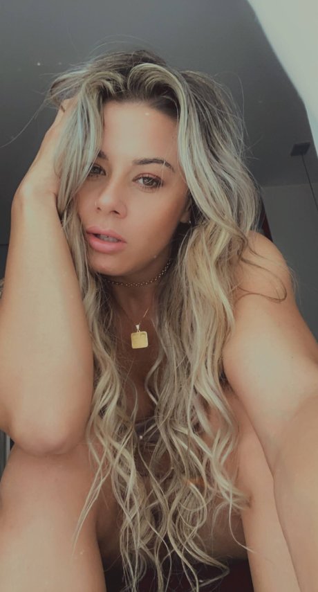 Kamyla Gabriela star erotic images