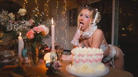 Not Ur Muse naked model pics