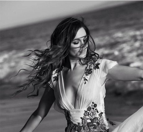 Rachel Boston star perfect image