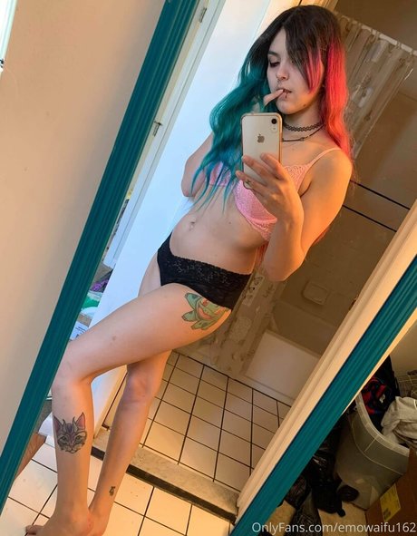 emowaifu162 star free photos