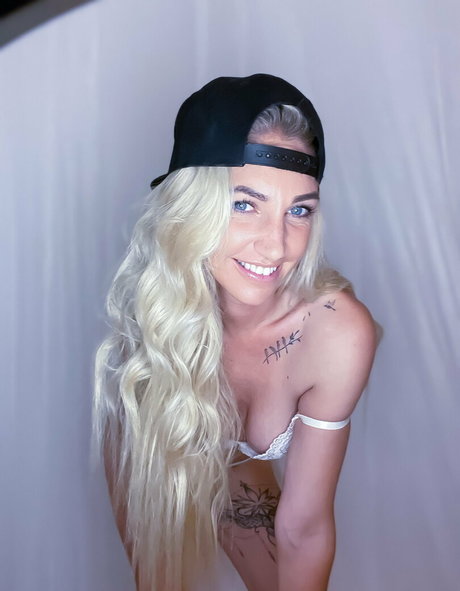 Bonniebi best pornstar image