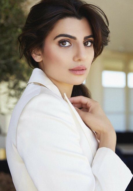 Claudia Doumit pornstar art pictures