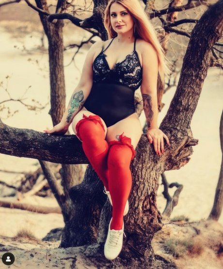 misiuniamisia_ star galleries