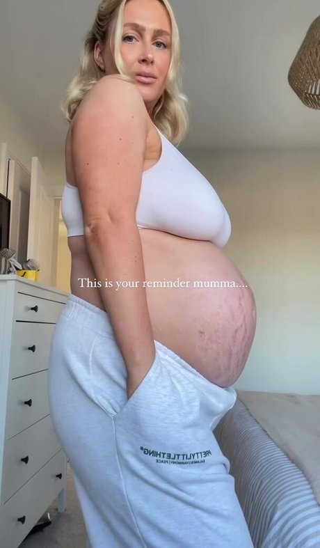 Victoria Hearn nudes model photos