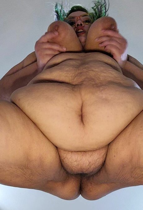 Juniper Moans nice model pictures