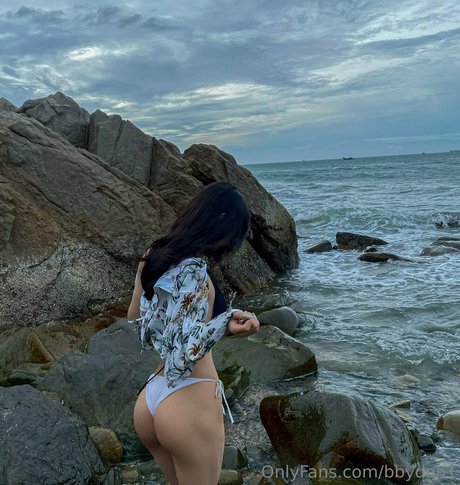 white pussy onlyfans sexy photo