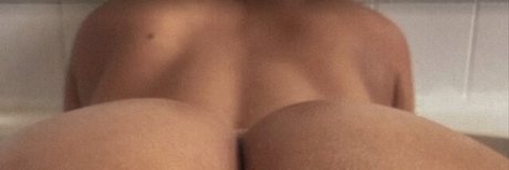 Alexandra Barbosa nudes model picture