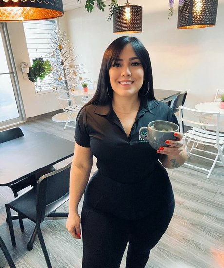 Franche Tamil hot actress picture