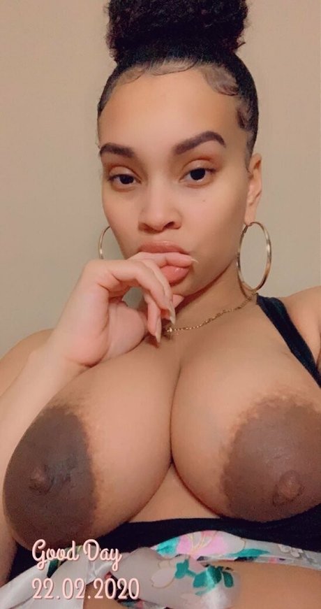 Sashaestrella pornstar naked pic