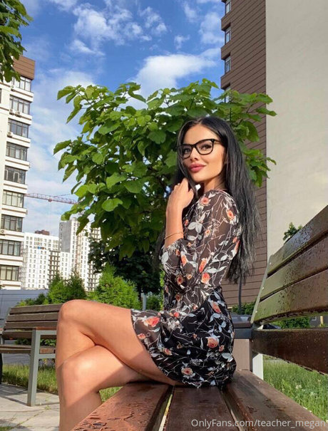 teach me amy star nude photo