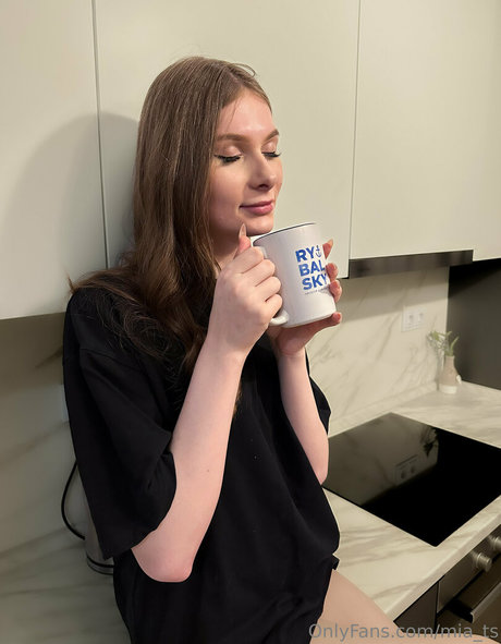 mia ts nude star gallery