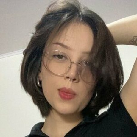 ludealmeidaa nude pornstar gallery