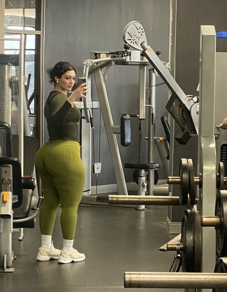 Zainaabb ab model sexy image