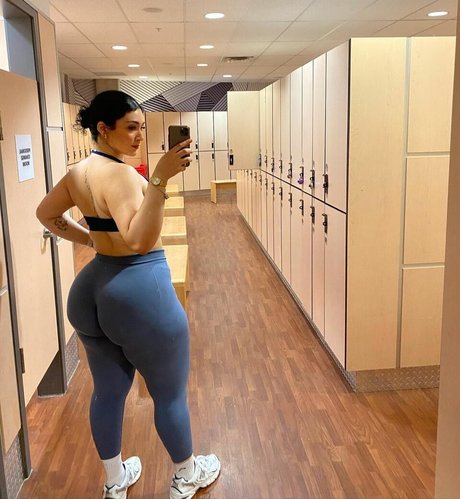 Zainaabb ab star adult pics