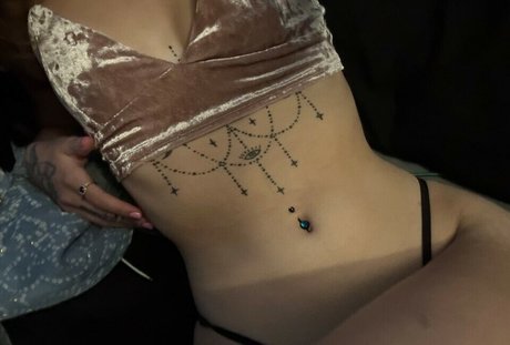 mollysfantasy model porn images