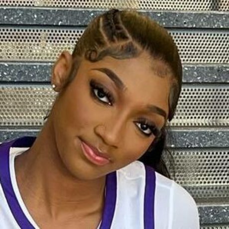 Angel Reese hot star image