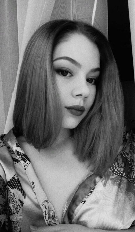 Maypeach pornstar hot pictures