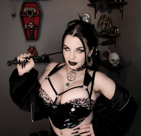 DDarkoh art model photo