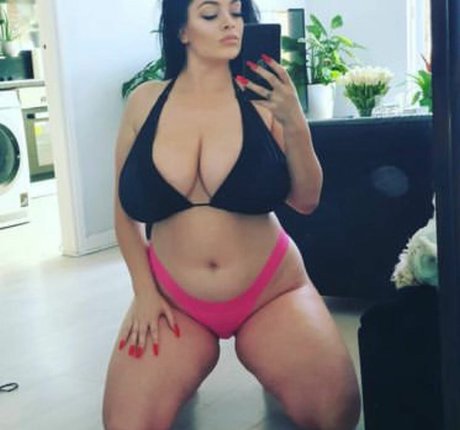 Klara Devine art pornstar photo