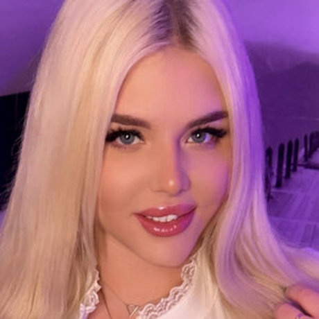 Julia1212 perfect pornstar image