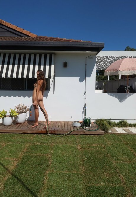 Jessa The Nude Blogger model nudes archive