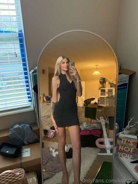 kloebby xxx model image