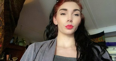 Raven Hite star hd img