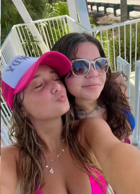 Gianna White star photos