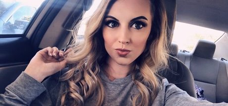 Emilee Atchley sex actress image