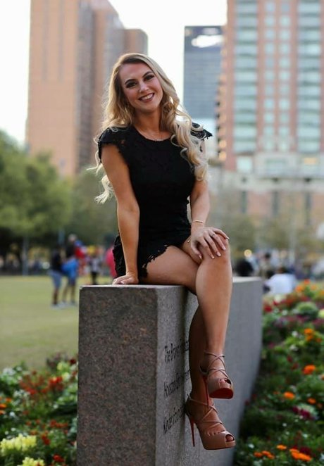 Emilee Atchley star nice galleries