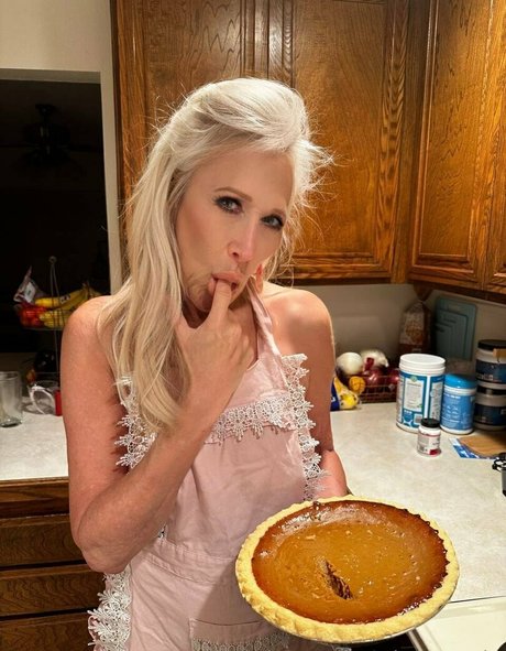 mistresssuzie best model photo