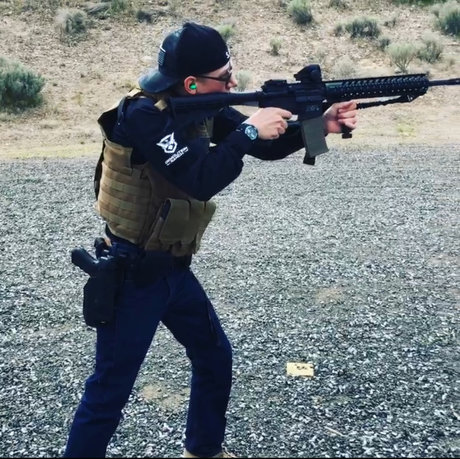 Guns and Ammo star top img