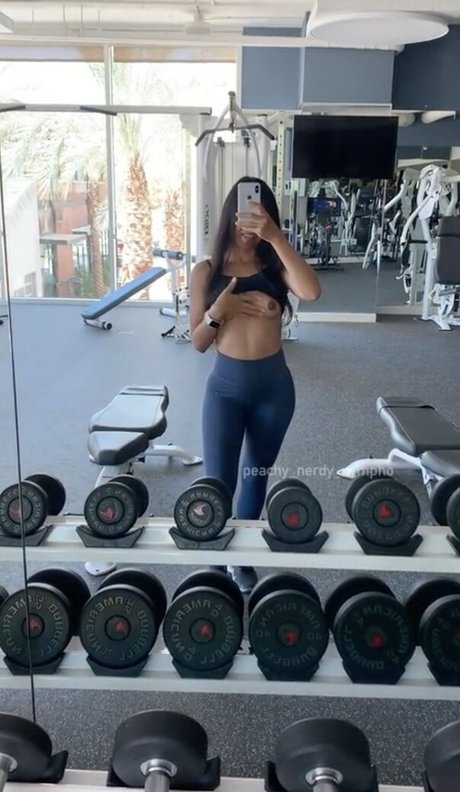 Peachy nerdy nympho pretty model images