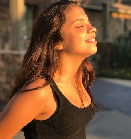 Cree Cicchino adult actress pictures