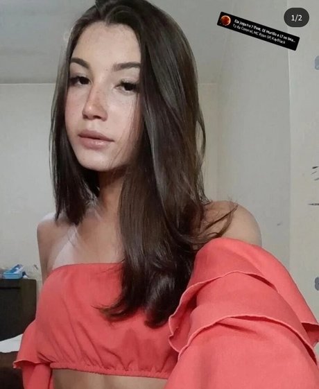 bella ciin naked model archive