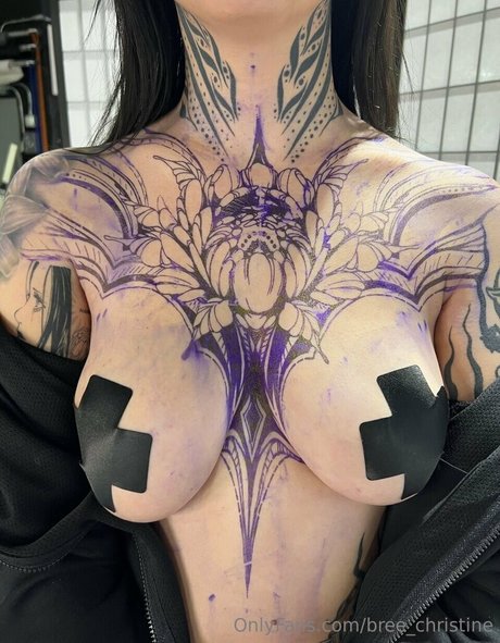 Brittni Kristine model hd photos