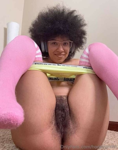 Honey Griffin perfect pornstar pics