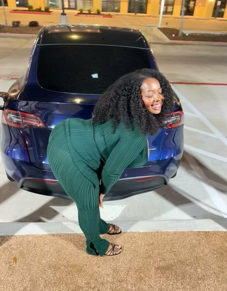 Allohhhh star erotic photo