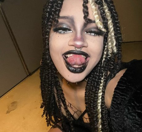 Eden s Garden ASMR hot model gallery