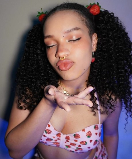 Eden s Garden ASMR star pretty pics