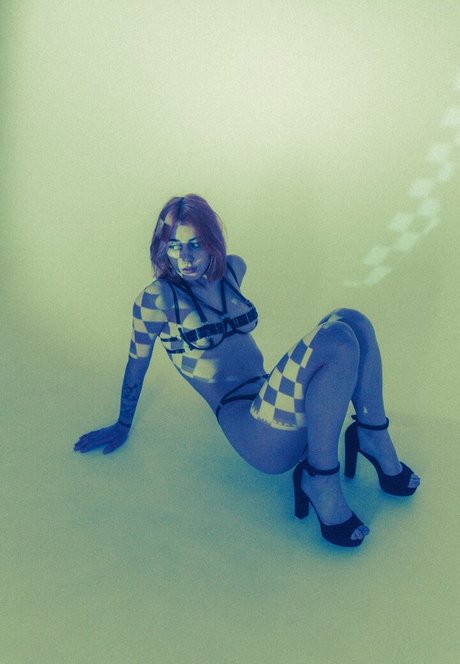 Call Me Elfa porn model image