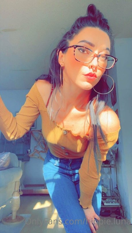 hippie luna porn actress images