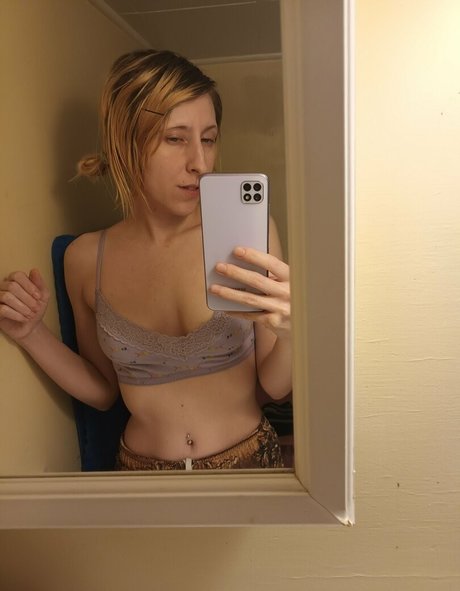 gh0stee model nudes pics