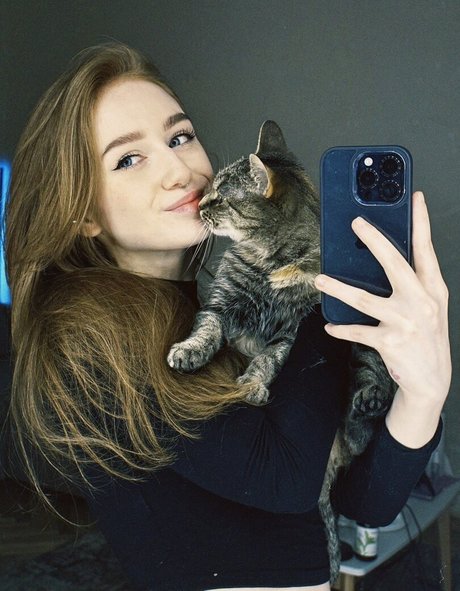 lizzy blaze nice pornstar photo