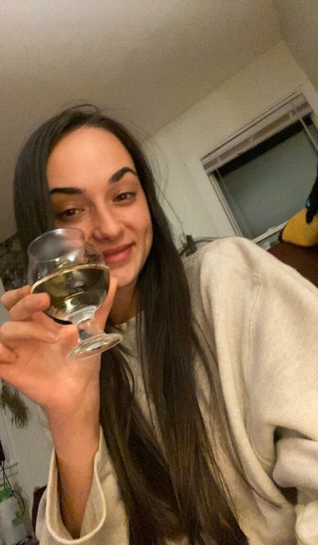 Emma Lilly free actress picture