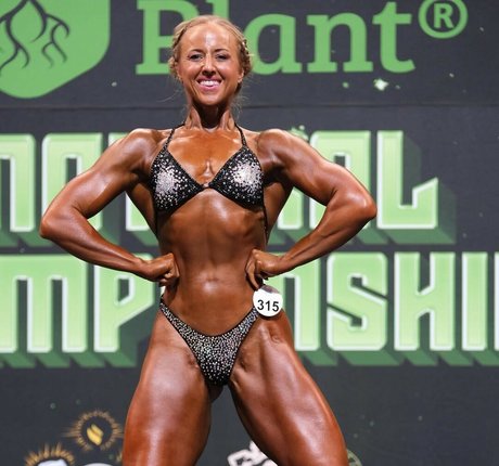 hundredpercentfrankie model nude image