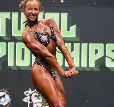 hundredpercentfrankie star sexy img